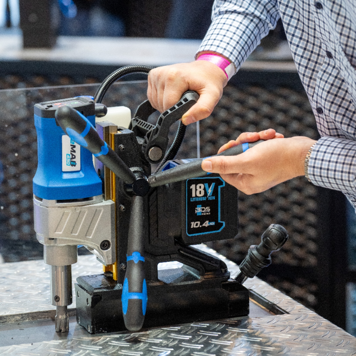 eMAB 450 – Die neue Akku-Magnetbohrmaschine für echte Profis